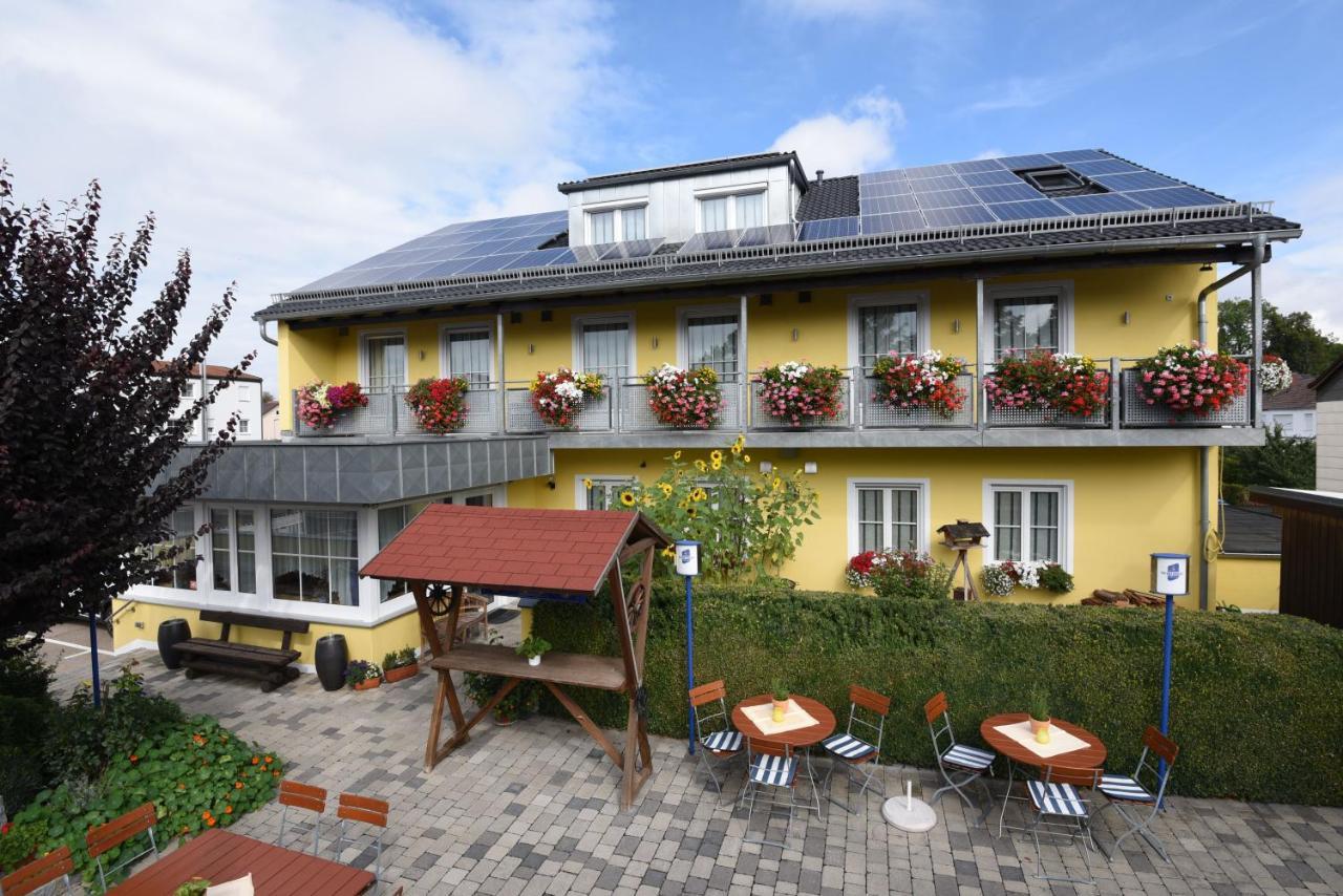 Hotel Hecht Garni Ingolstadt Exterior photo